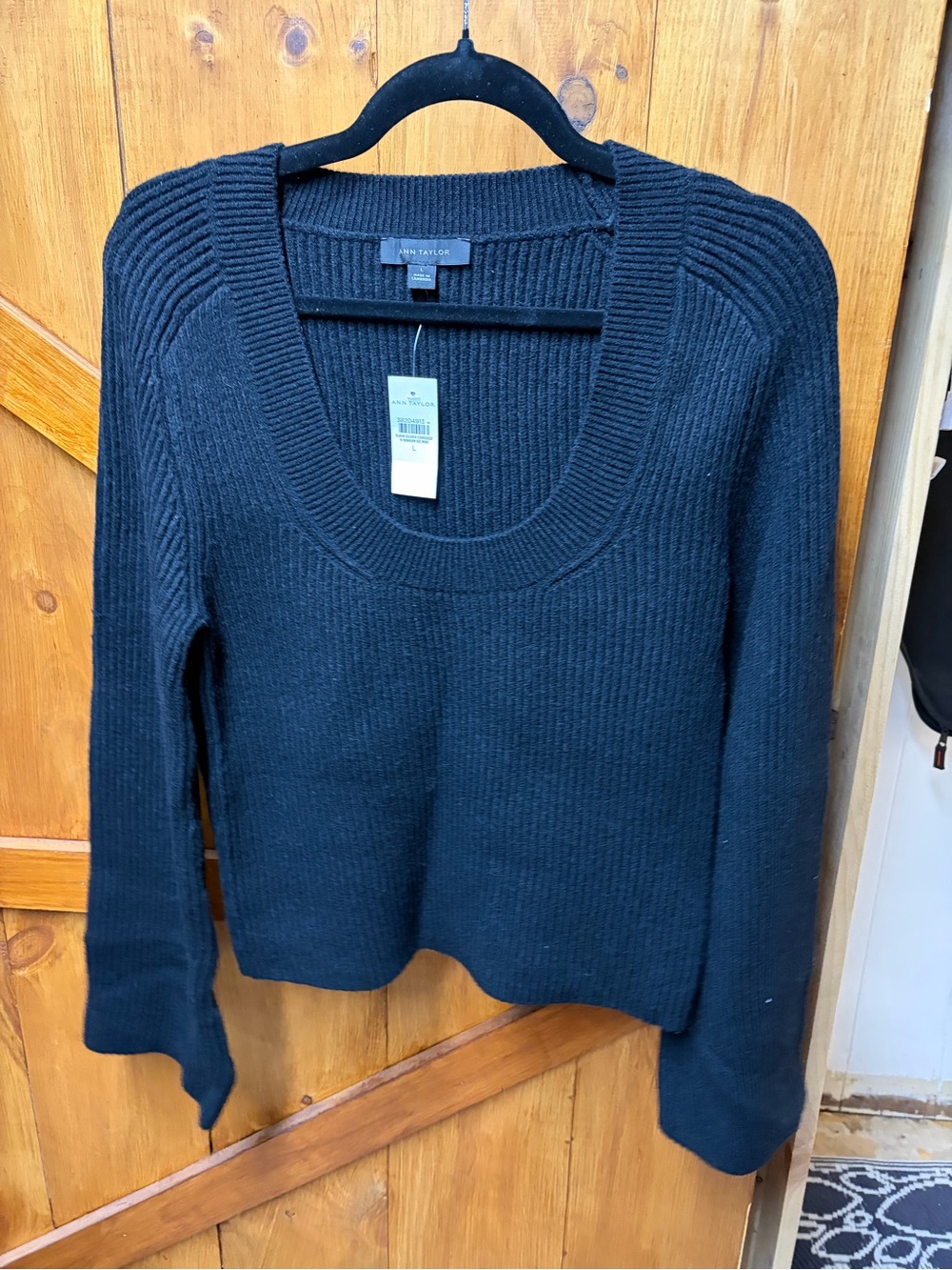Ann Taylor Black Scoop Neck Ribbed Knit Sweater